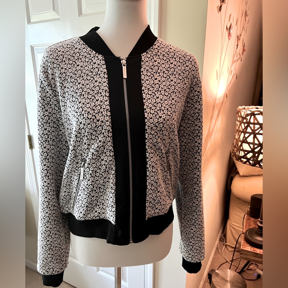 Michael Kors cotton bomber-style jacket. Zipper front and pockets & flowers!